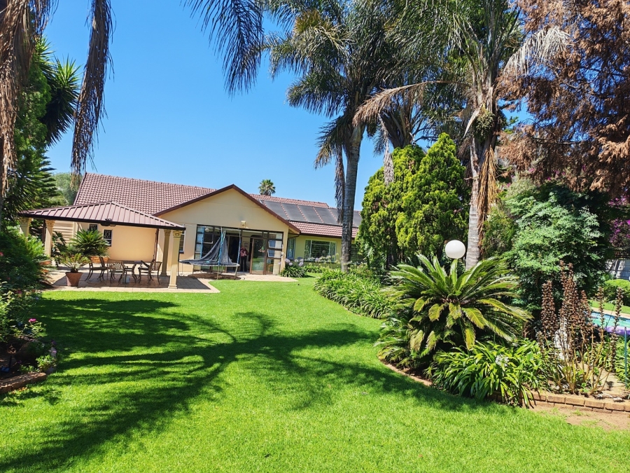 4 Bedroom Property for Sale in Brackenhurst Gauteng