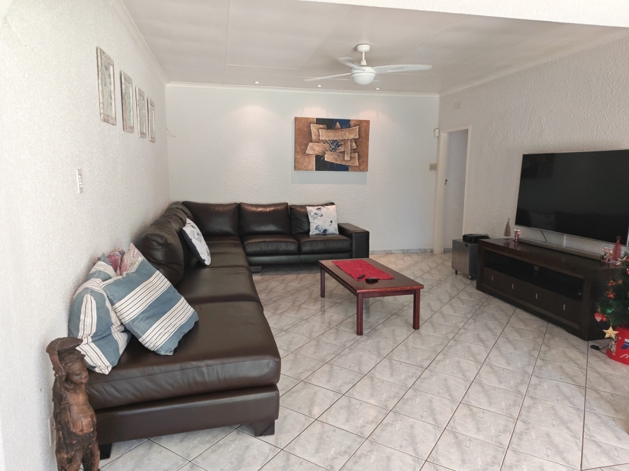 4 Bedroom Property for Sale in Brackenhurst Gauteng