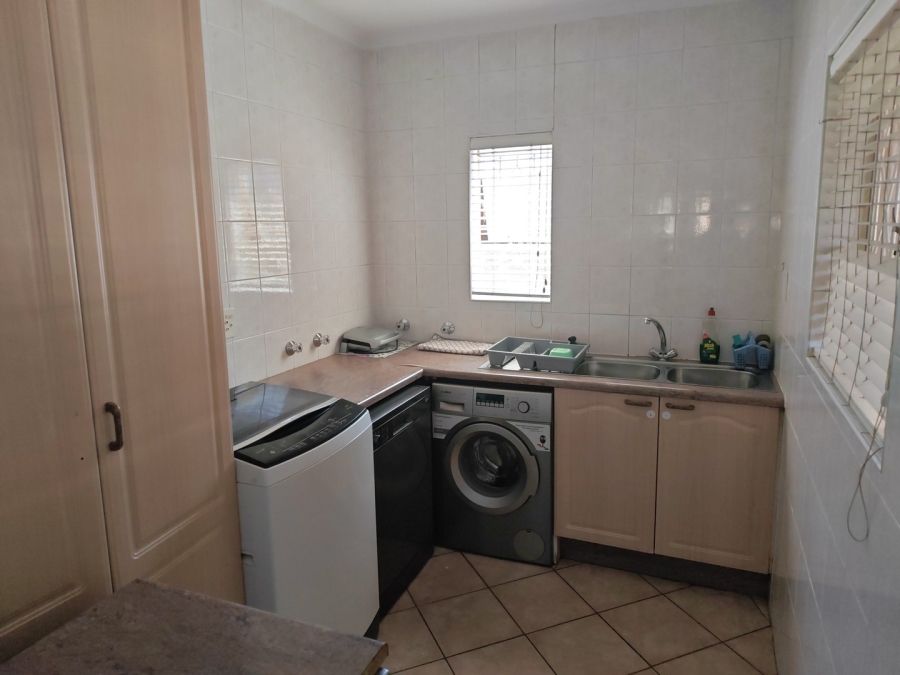 4 Bedroom Property for Sale in Brackenhurst Gauteng