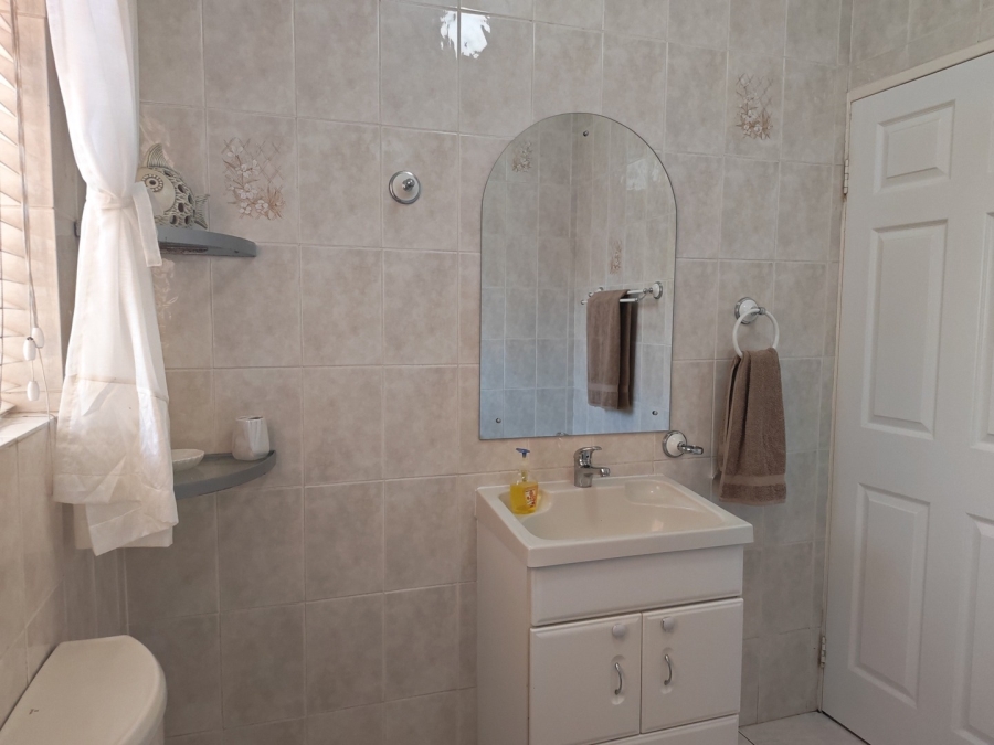 4 Bedroom Property for Sale in Brackenhurst Gauteng