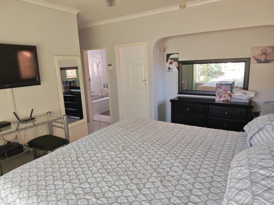 4 Bedroom Property for Sale in Brackenhurst Gauteng