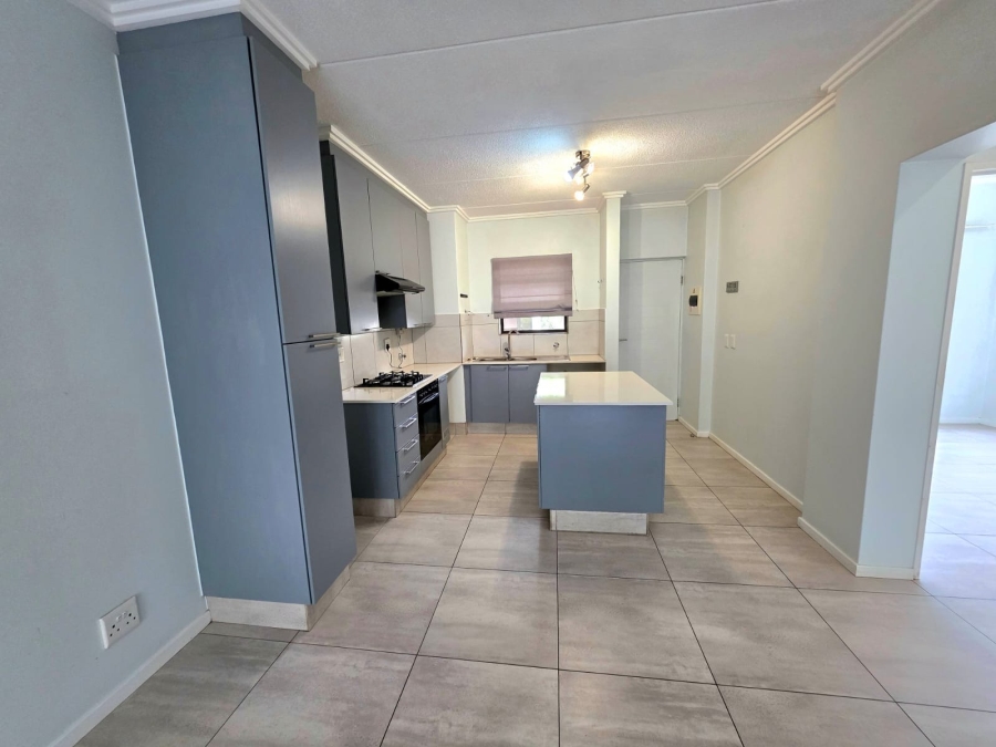 To Let 2 Bedroom Property for Rent in Lonehill Gauteng