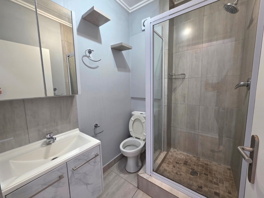 To Let 2 Bedroom Property for Rent in Lonehill Gauteng