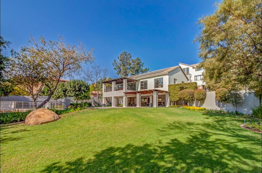 To Let 2 Bedroom Property for Rent in Lonehill Gauteng