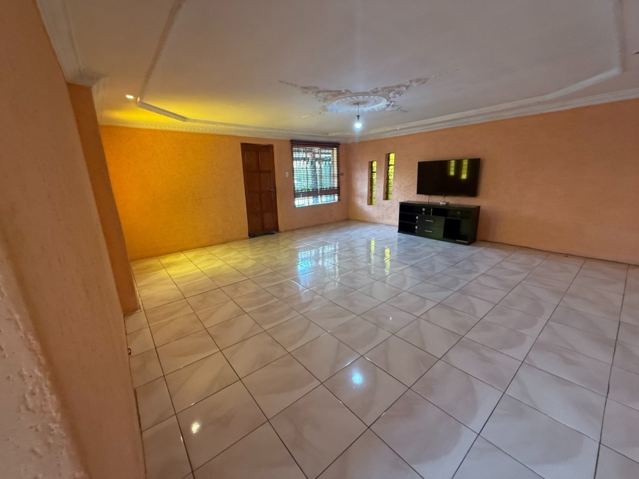 3 Bedroom Property for Sale in Alveda Park Gauteng