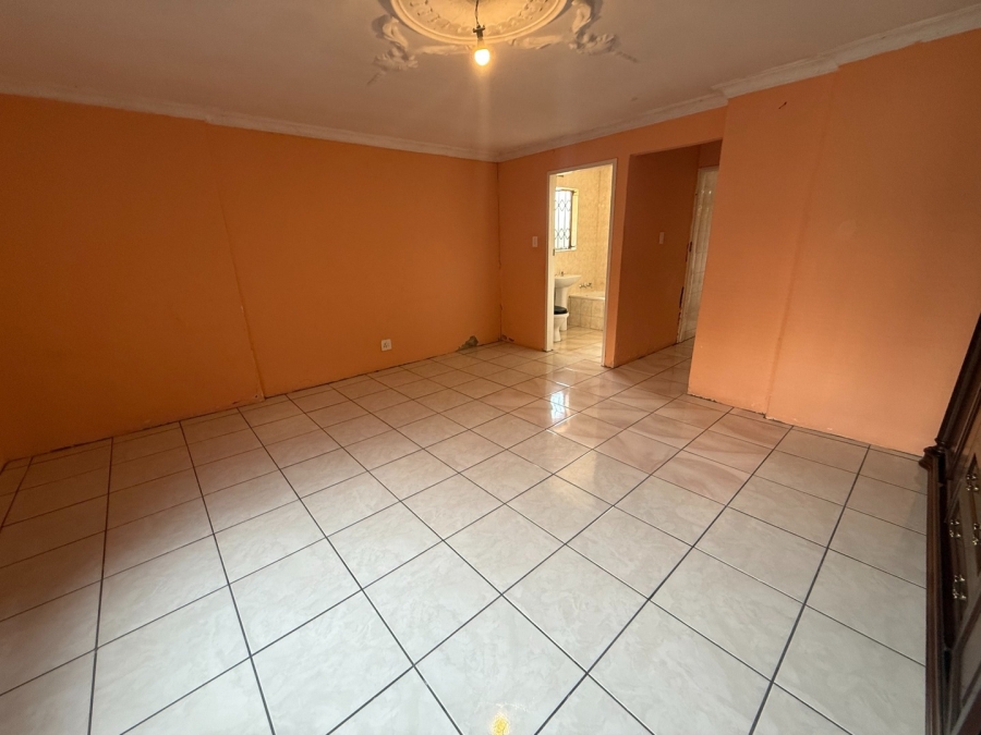 3 Bedroom Property for Sale in Alveda Park Gauteng