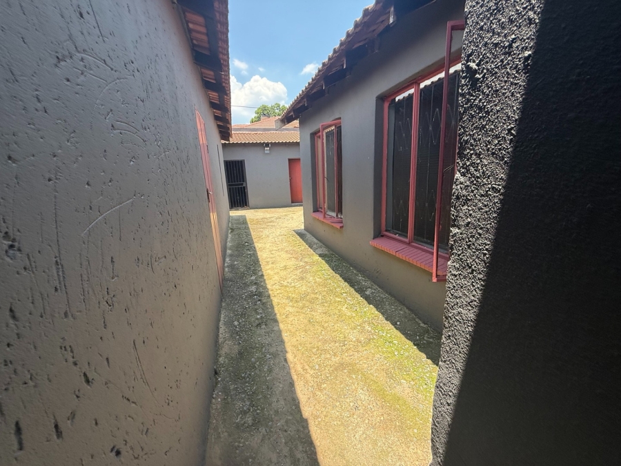 3 Bedroom Property for Sale in Alveda Park Gauteng