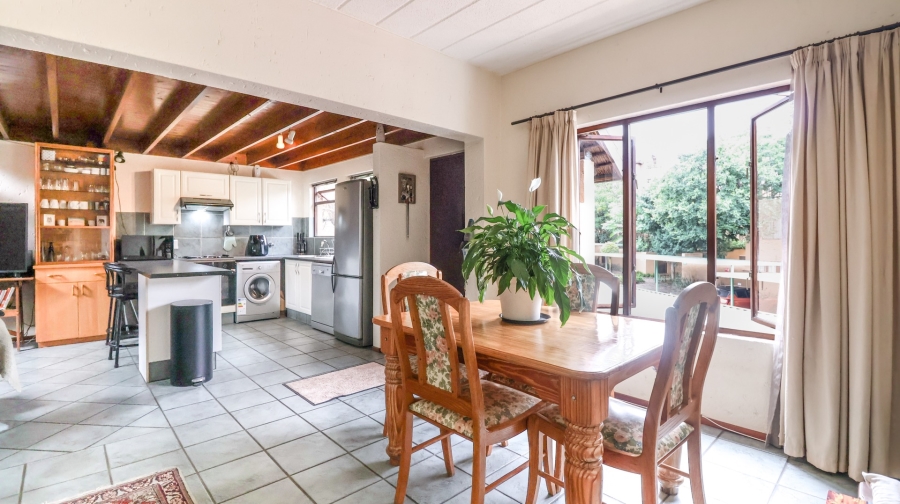 2 Bedroom Property for Sale in Douglasdale Gauteng