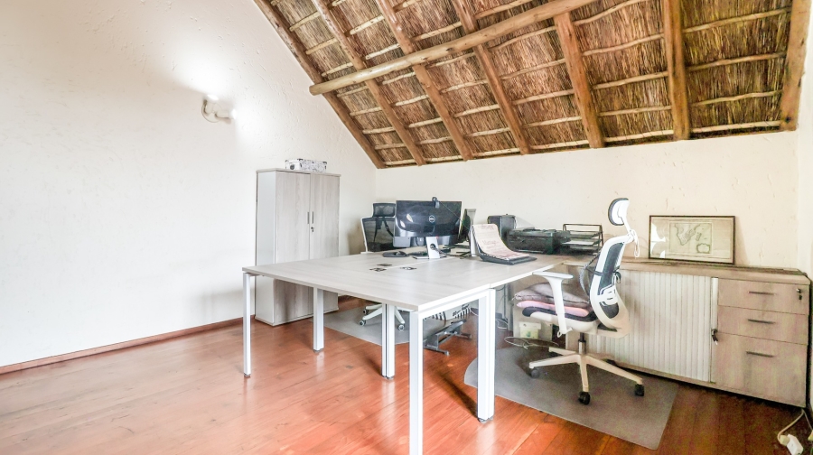 2 Bedroom Property for Sale in Douglasdale Gauteng