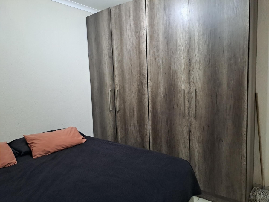 To Let 4 Bedroom Property for Rent in Denneoord Gauteng