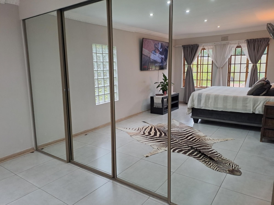 To Let 4 Bedroom Property for Rent in Denneoord Gauteng