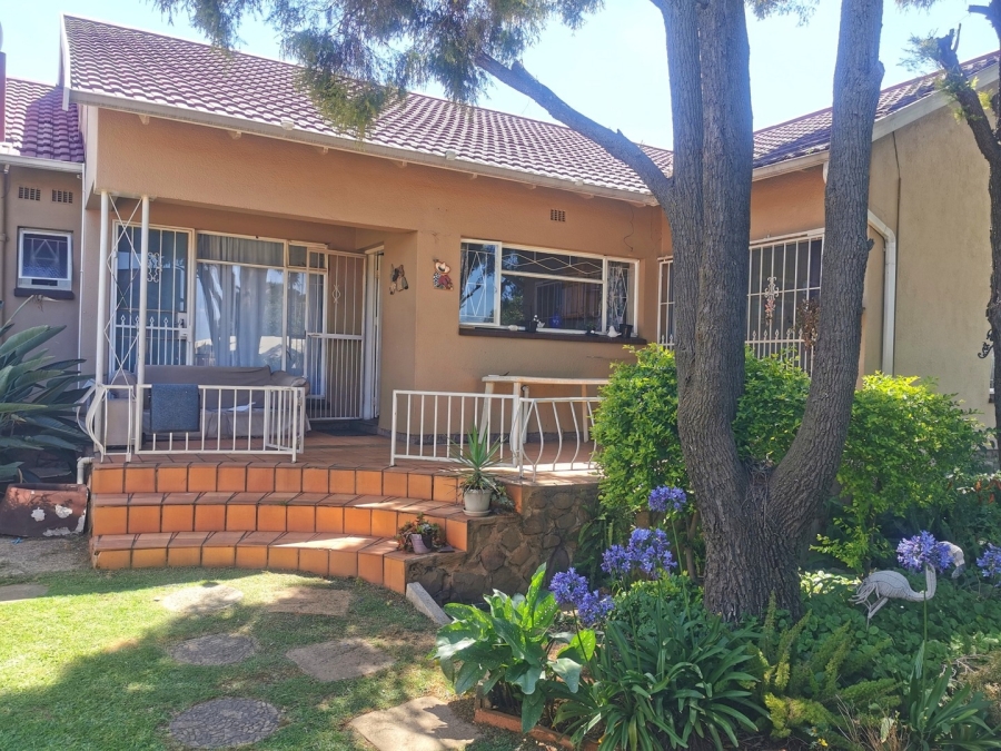 4 Bedroom Property for Sale in Elspark Gauteng