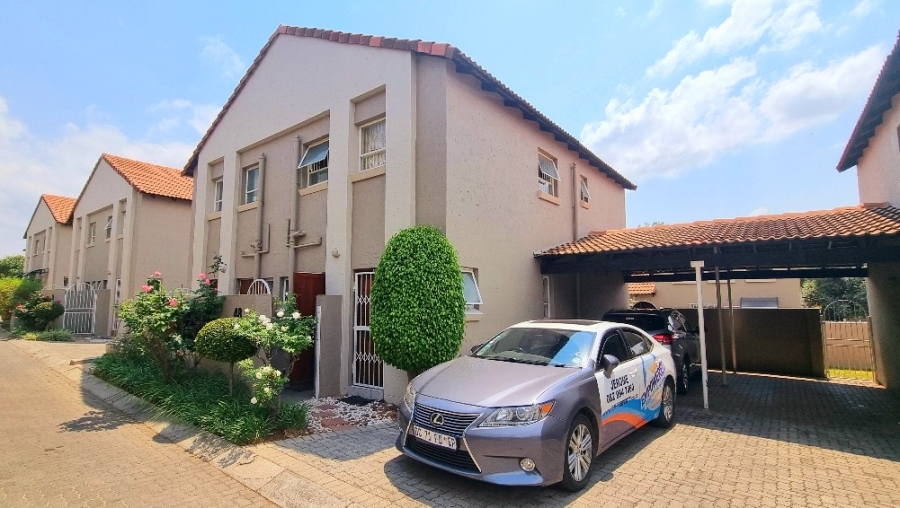 3 Bedroom Property for Sale in Sunninghill Gauteng