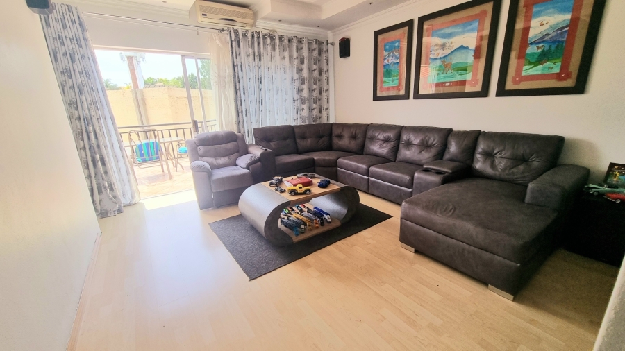 4 Bedroom Property for Sale in Halfway Gardens Gauteng