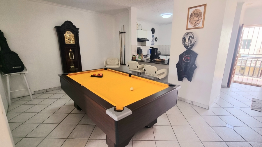 4 Bedroom Property for Sale in Halfway Gardens Gauteng