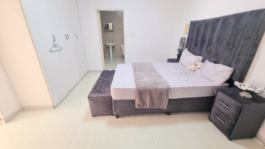 4 Bedroom Property for Sale in Halfway Gardens Gauteng