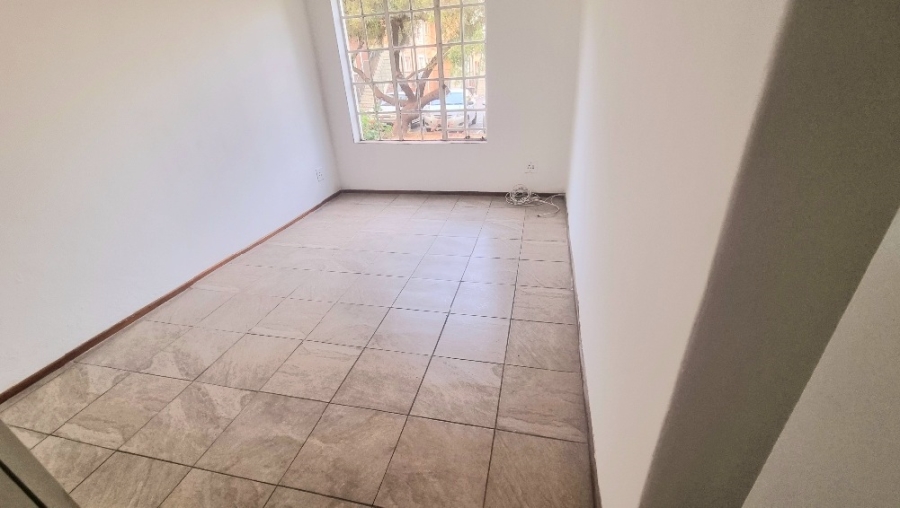 To Let 2 Bedroom Property for Rent in Halfway Gardens Gauteng