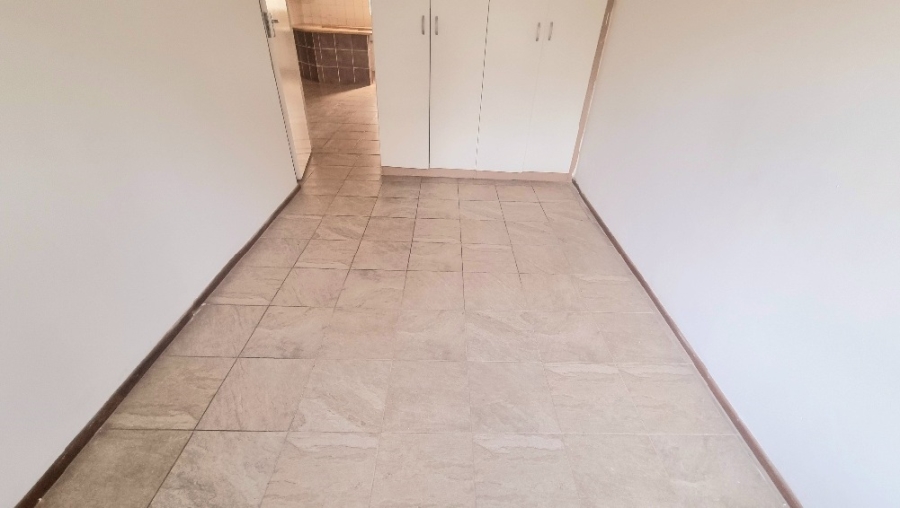 To Let 2 Bedroom Property for Rent in Halfway Gardens Gauteng