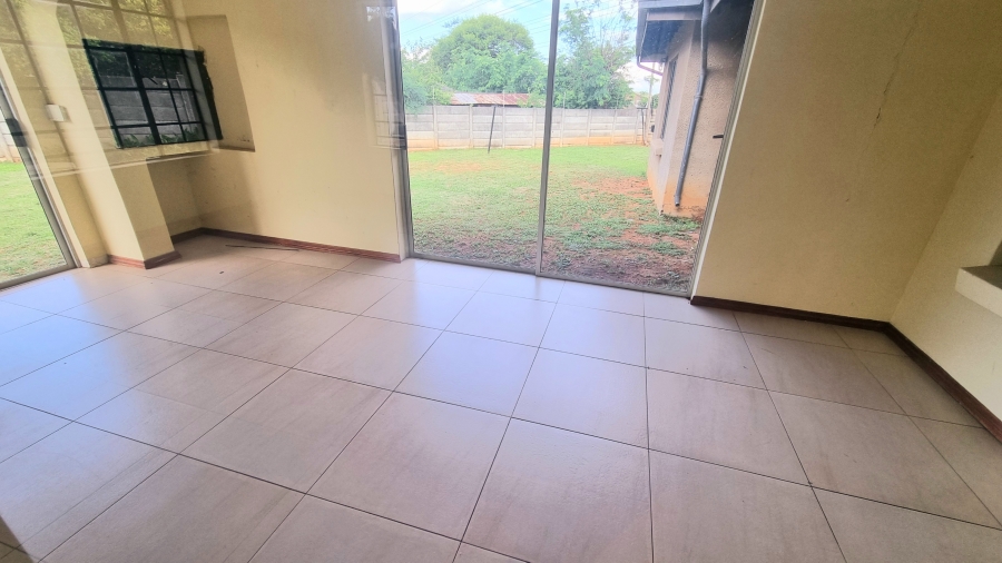 To Let 3 Bedroom Property for Rent in Noordwyk Gauteng