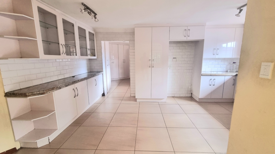 To Let 3 Bedroom Property for Rent in Noordwyk Gauteng