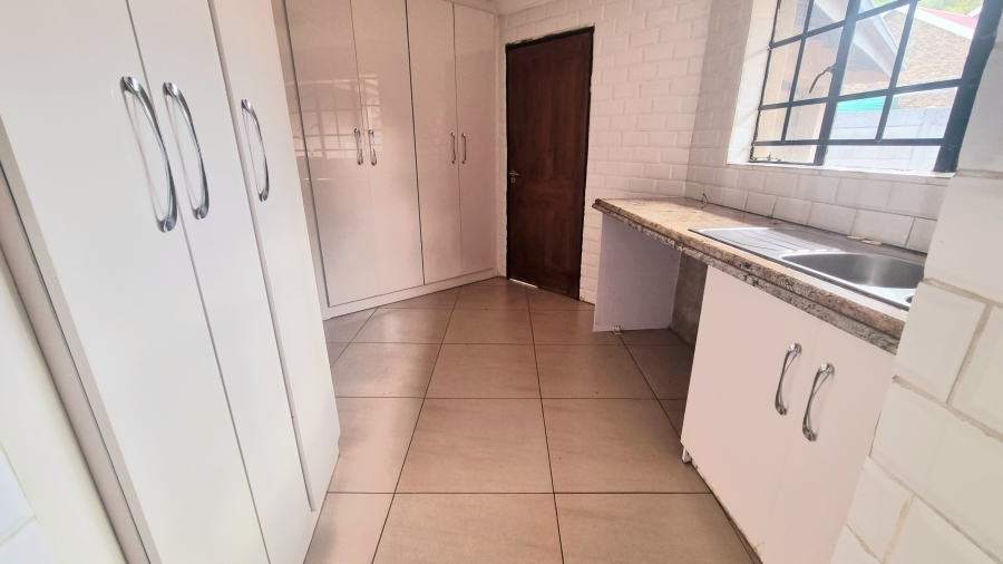 To Let 3 Bedroom Property for Rent in Noordwyk Gauteng