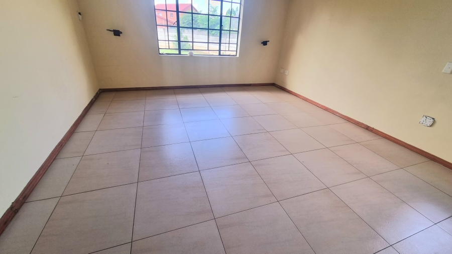 To Let 3 Bedroom Property for Rent in Noordwyk Gauteng