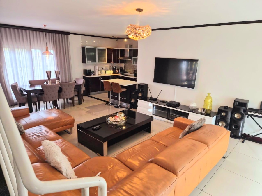 3 Bedroom Property for Sale in Erand Gardens Gauteng