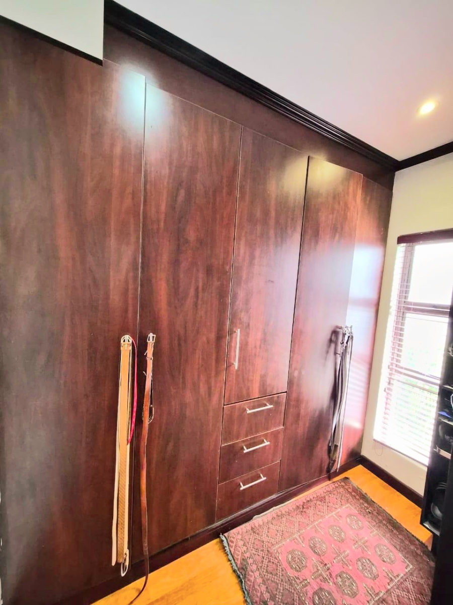 3 Bedroom Property for Sale in Erand Gardens Gauteng