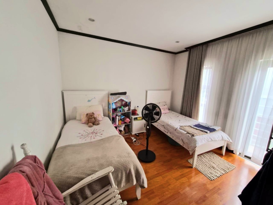 3 Bedroom Property for Sale in Erand Gardens Gauteng