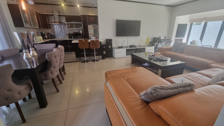 3 Bedroom Property for Sale in Erand Gardens Gauteng