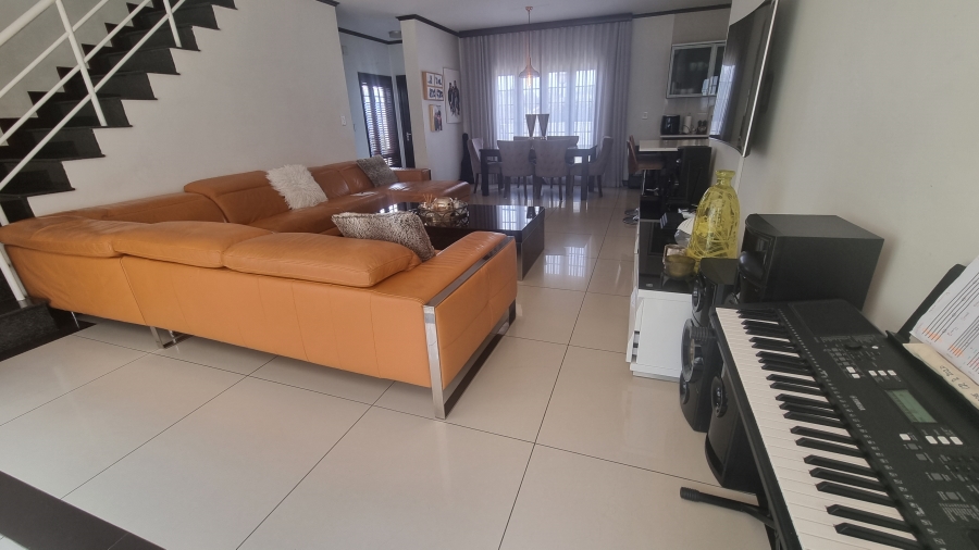 3 Bedroom Property for Sale in Erand Gardens Gauteng