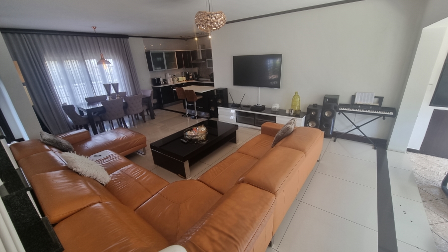 3 Bedroom Property for Sale in Erand Gardens Gauteng