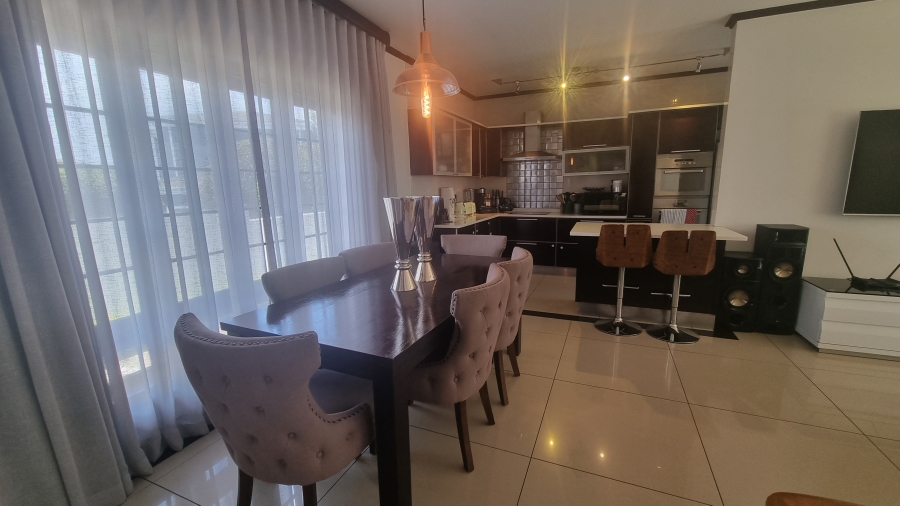 3 Bedroom Property for Sale in Erand Gardens Gauteng