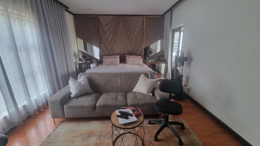 3 Bedroom Property for Sale in Erand Gardens Gauteng