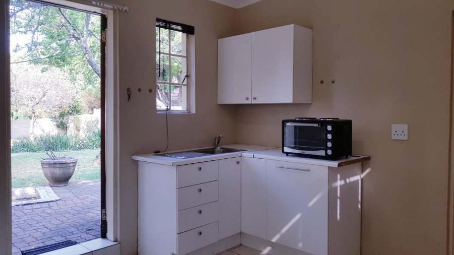 To Let 1 Bedroom Property for Rent in Bordeaux Gauteng