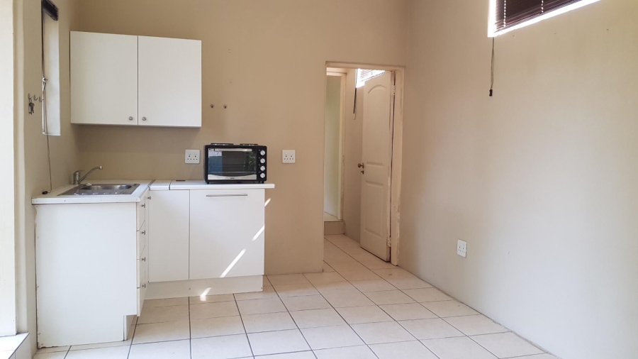 To Let 1 Bedroom Property for Rent in Bordeaux Gauteng