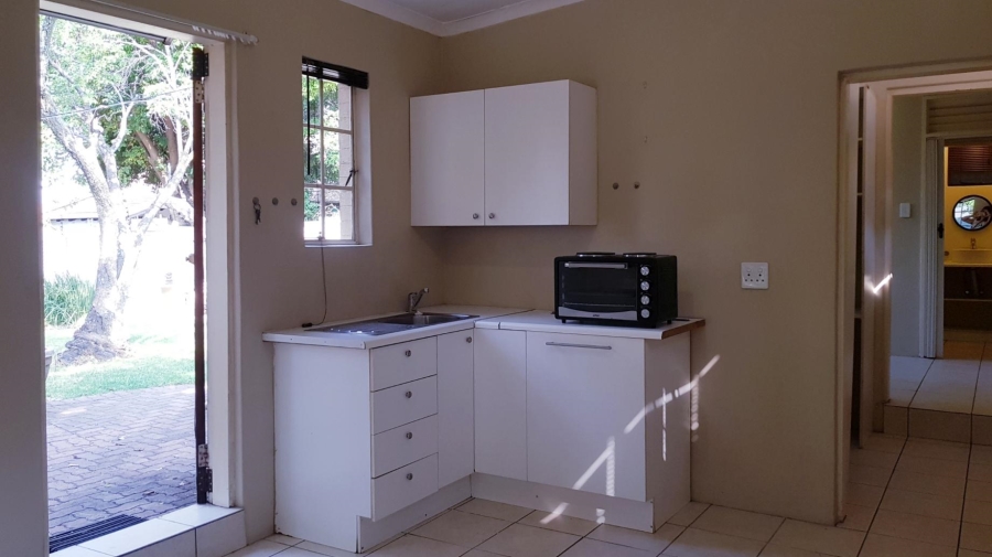 To Let 1 Bedroom Property for Rent in Bordeaux Gauteng