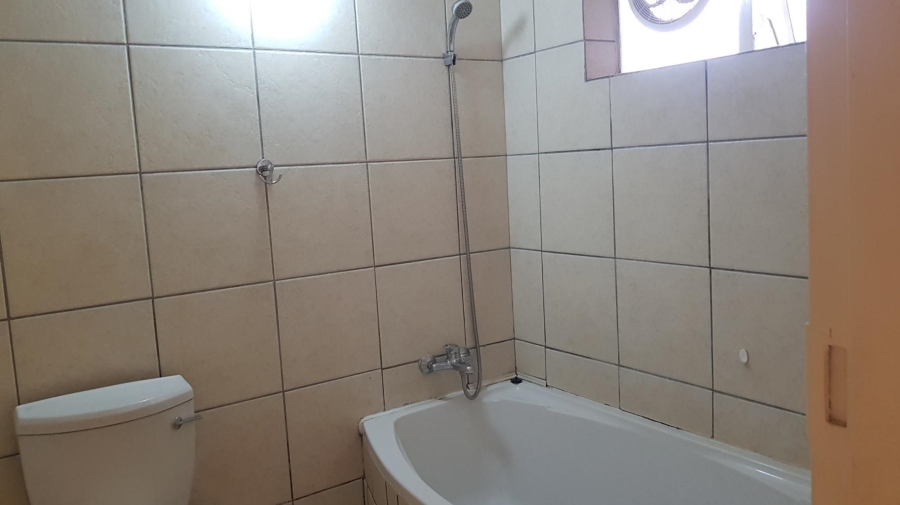 To Let 1 Bedroom Property for Rent in Bordeaux Gauteng