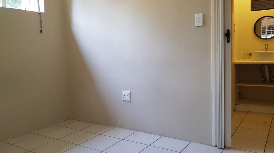 To Let 1 Bedroom Property for Rent in Bordeaux Gauteng