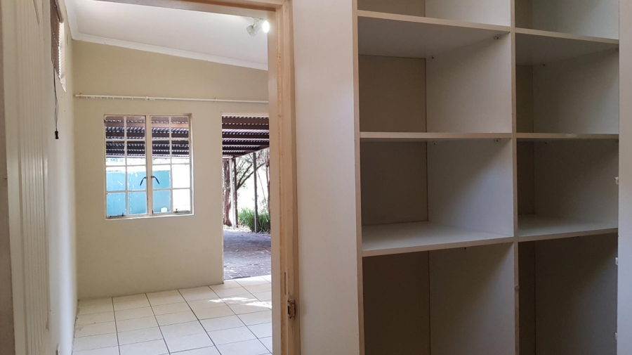 To Let 1 Bedroom Property for Rent in Bordeaux Gauteng