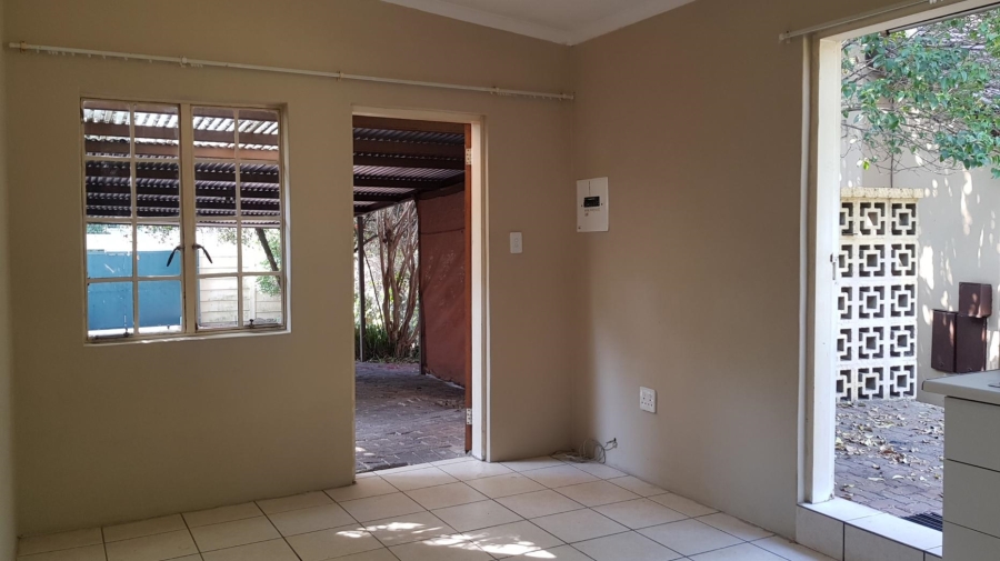 To Let 1 Bedroom Property for Rent in Bordeaux Gauteng