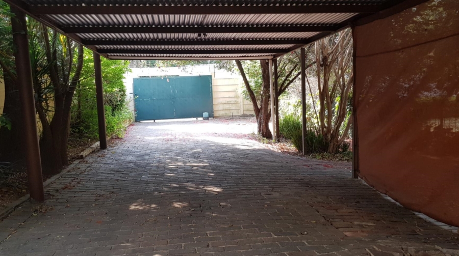 To Let 1 Bedroom Property for Rent in Bordeaux Gauteng