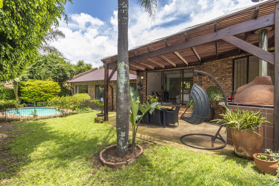 4 Bedroom Property for Sale in Hurlingham Manor Gauteng