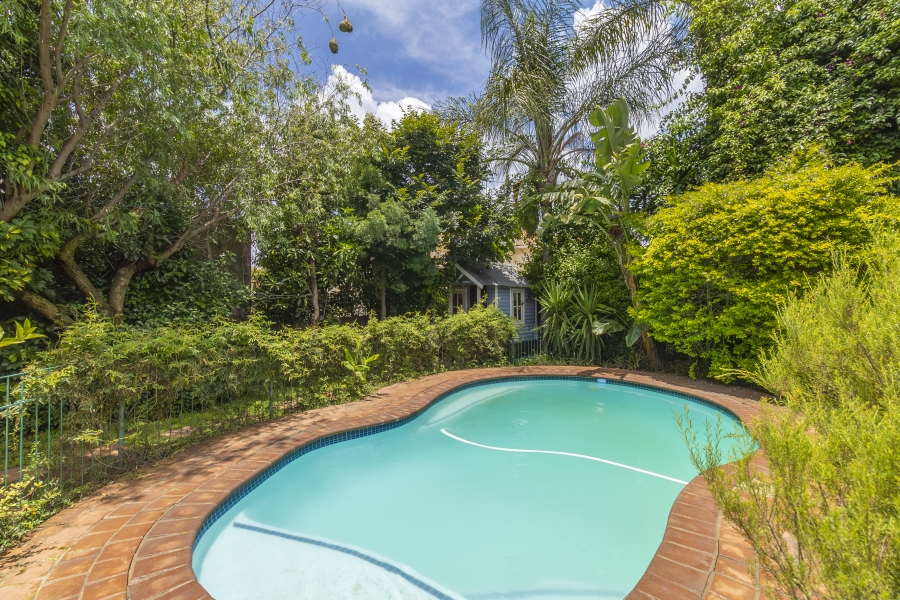 4 Bedroom Property for Sale in Hurlingham Manor Gauteng