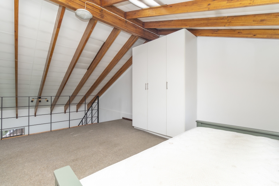 To Let 2 Bedroom Property for Rent in Hurlingham Manor Gauteng