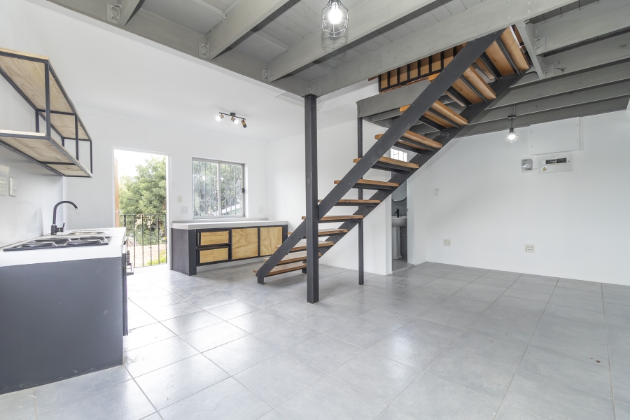 To Let 2 Bedroom Property for Rent in Hurlingham Manor Gauteng