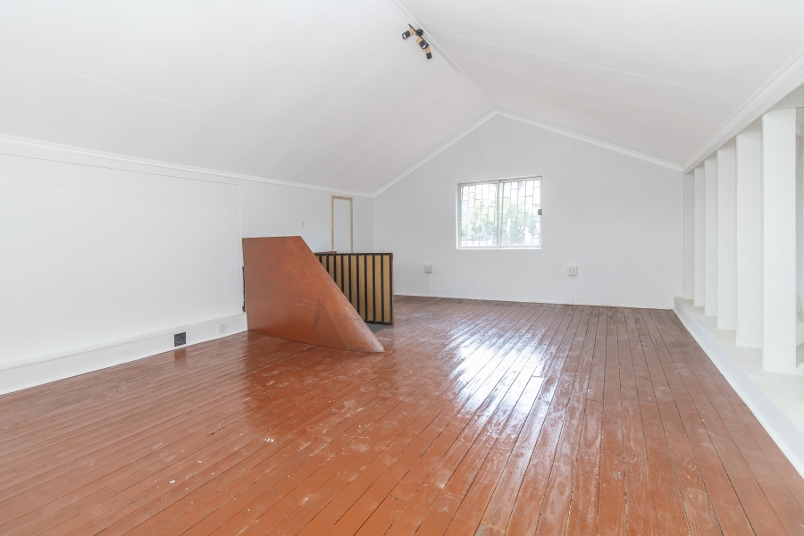 To Let 2 Bedroom Property for Rent in Hurlingham Manor Gauteng