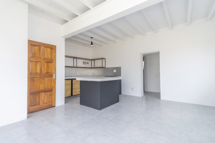 To Let 2 Bedroom Property for Rent in Hurlingham Manor Gauteng