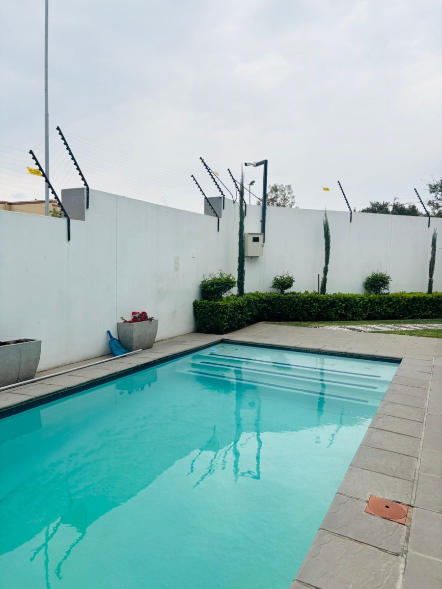 To Let 2 Bedroom Property for Rent in Carlswald Gauteng