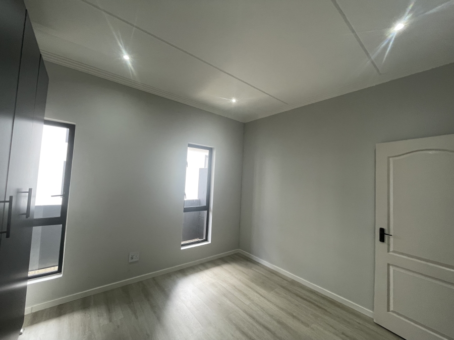 2 Bedroom Property for Sale in Bryanston Gauteng